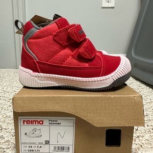 Brand new Reima kids hiking shoes